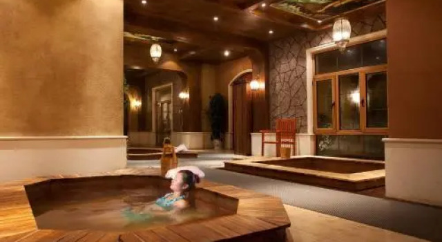 Tiantai Hot Spring Resort Hotel - Qingdao, Забронировать Курортный отель Бизнес-отели Шаньдун, 4* 5*