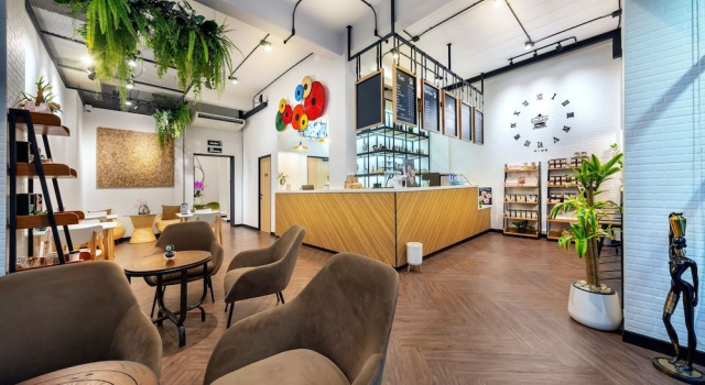 Siam Subway Hostel and Café