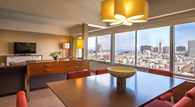 Двухместный люкс Holiday Inn San Francisco - Golden Gateway newly renovated with No Resort Fee