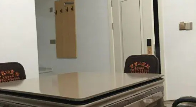 Люкс Jishou Huatu Homestay (Jishou University South Gate)