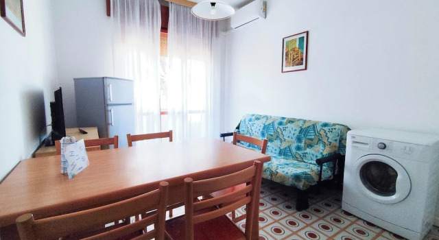 Апартаменты с 2 комнатами с балконом и с видом на город Cozy Flat Near the Beach