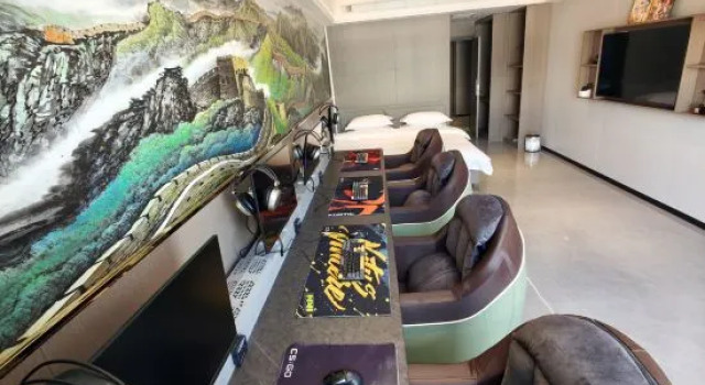 Кровать в общем номере Tianyuan Hotel (Uxin Banner Cultural and Sports Center)