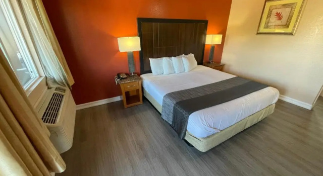 Номер Standard Pacific Inn