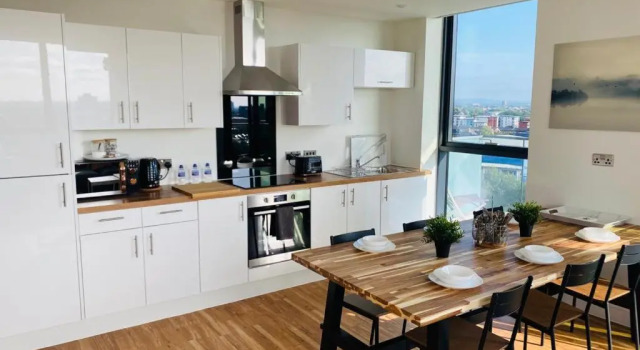 Luxury Penthouse Manchester With Balcony Views, Prenota Hotel Trafford Inghilterra