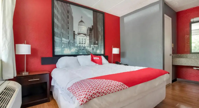 Номер Standard Days Inn & Suites by Wyndham Indianapolis Airport East