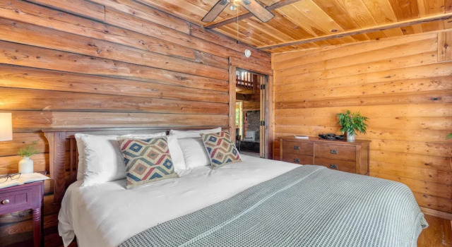 Little Sparrow by Avantstaydowntown Pigeon Forge Cabin