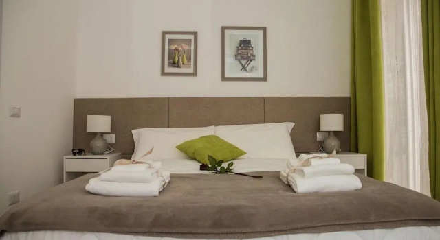 LA CIVITA B&B, Забронировать Отель «постель и завтрак» Отели в центре Гравина-ин-Пулья с завтраком, отели в центре Гравина-ин-Пулья с завтраком
