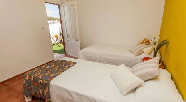Cosmos Grand Hostal, Boek Hotel San Jose de sa Talaia. Ibiza
