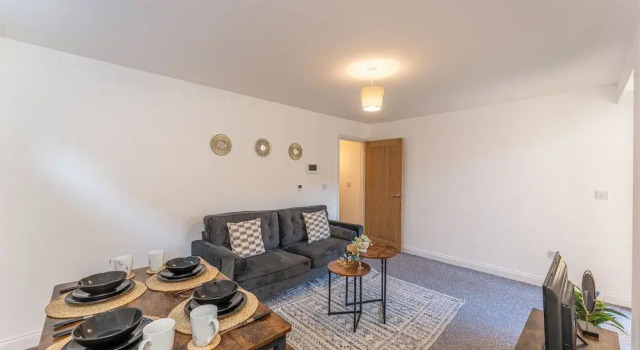 Homely 2-bed Apartment Near Luton Town Centre, Varaa Huoneisto Asunnot kohteessa Merseyside, Huoneisto