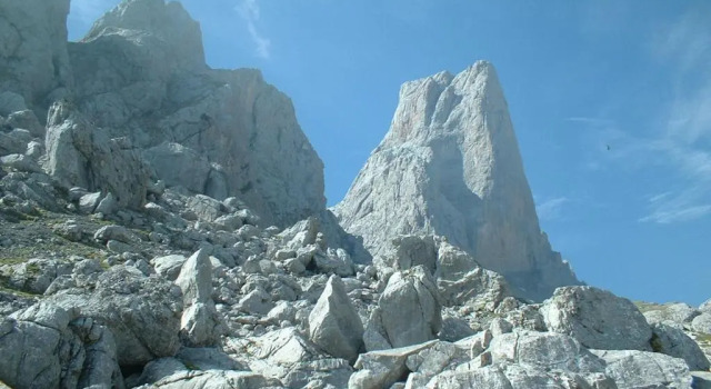 El Caleyon, Prenota Hotel  