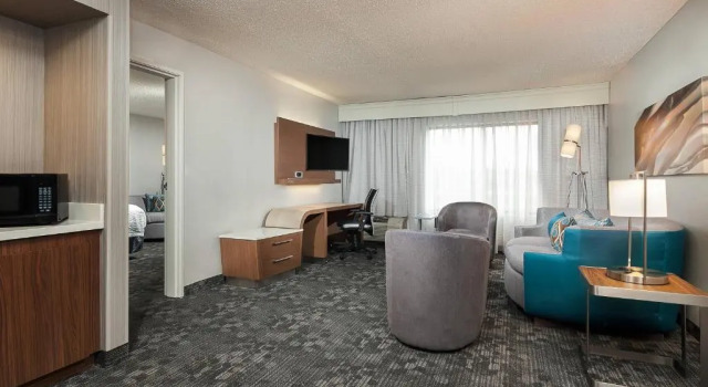 Двухместный люкс Executive c 1 комнатой Courtyard Dallas Mesquite