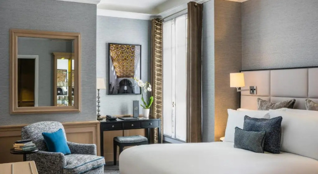 Двухместный номер Superior Sofitel Paris Baltimore Tour Eiffel