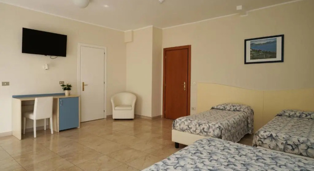 Четырёхместный номер Standard Hotel Riviera