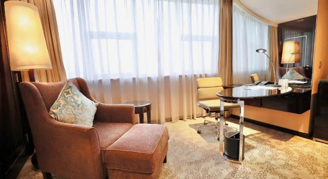 Двухместный номер Club Renaissance Shanghai Pudong Hotel