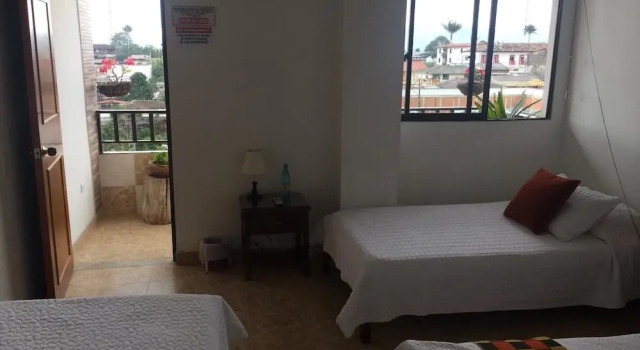 Четырёхместный номер Standard Balcones del Ayer
