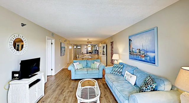 Fresh Beachy Vibe Condo Unit 204 2 Bedrooms 2 Bathrooms Condo, Забронировать Отель Отели в центре Индиан-Шорс, в центре