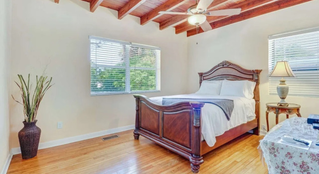 Коттедж Fort Myers Beach Access Home
