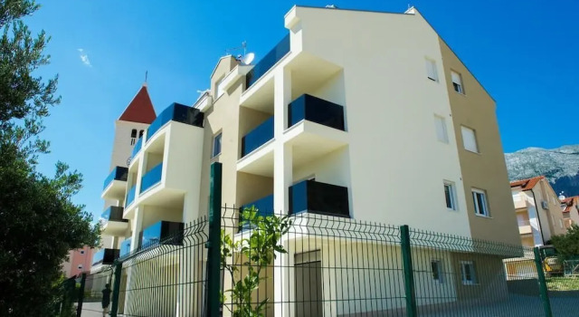 Apartments Leone