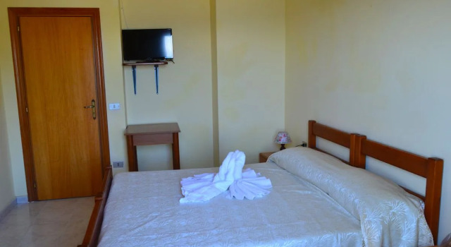 Villaggio Hotel Quattro Scogli, Book Hotel  