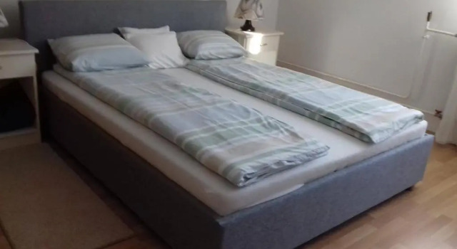 Ágnes Nyaralóház, Book Hotel Hoteller i Western Transdanubia med parkering, Parkering