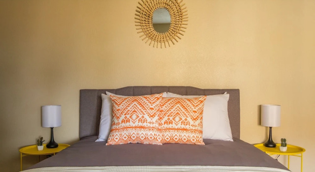 2 BR Apt w/ Pool, Laundry & Wifi by Frontdesk, Reserva ahora Hotel Albuquerque 