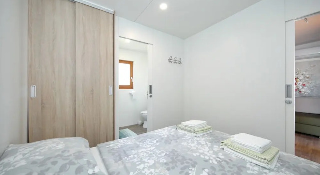 Mobile home Smaragd, Забронировать Отель Отели Биоград-на-Мору с парковкой, рядом с Частный Пляж «Кемп Сенди», Парковка