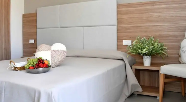 Четырёхместный номер Deluxe с балконом Hotel Maioli B&B