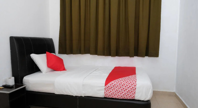 OYO 905 Hotel De'Light Villa, Rezervasyon Otel Kota Bharu 
