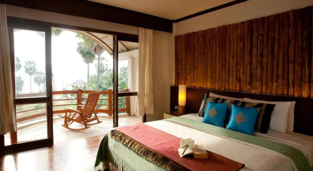 Полулюкс Tanaosri Resort Pranburi