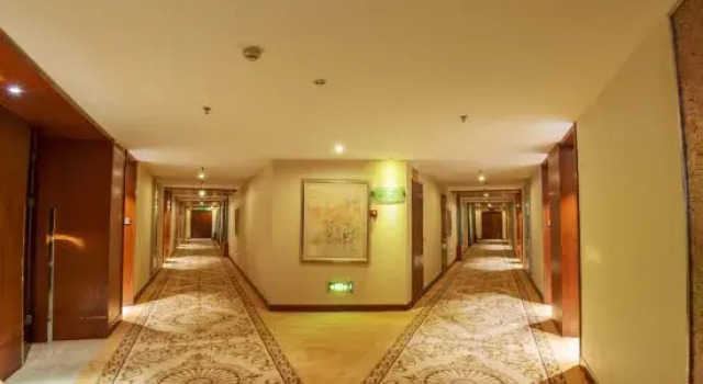 Vienna International Hotel, Book Hotel 3-stjernede hoteller i Tongling, 3*