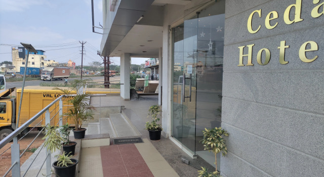 Cedar Hotels