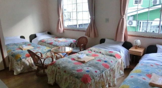 Tateyamasanroku Onsen Crayon House, Buchen Sie Hotel Tateyama Toyama