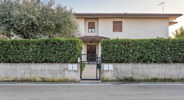 Cassola - Via Loria 12