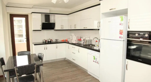 Апартаменты с 3 комнатами с балконом и с красивым видом из окна Royal Inn Seza Residence