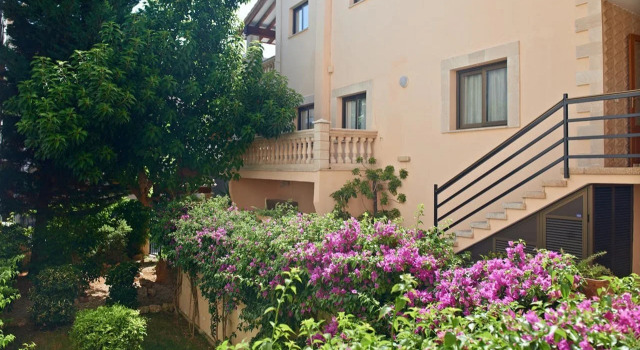 Lemar Hotel & Apartments