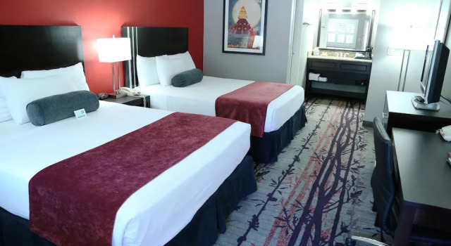 Четырёхместный номер Deluxe с видом на сад Laguna Hills Lodge-Irvine Spectrum