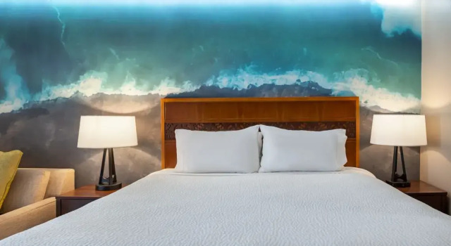 Двухместный номер Standard с балконом Courtyard by Marriott King Kamehamehas Kona Beach Hotel