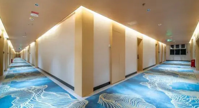 Jin rui hotel, Boek Hotel Yining Xinjiang