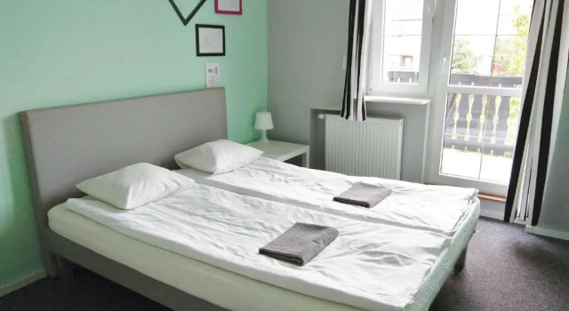 Standard Doppel Zimmer mit Balkon Olive Hostel
