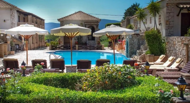 Номер Standard Garden Village Exclusive Suite