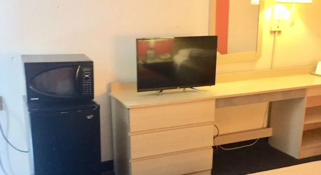 Номер Economy Red Carpet Inn