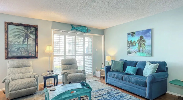 Cottage By The Sea 146, Забронировать Дом для отпуска Нью-Смирна-Бич Daytona Beach Area, рядом с Парк 27 Авеню