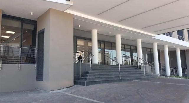 Студия The Capital Trilogy Menlyn Maine