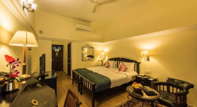 Номер Royal Royal Orchid Metropole Mysore