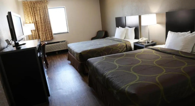 Четырёхместный номер Standard Econo Inn Fremont