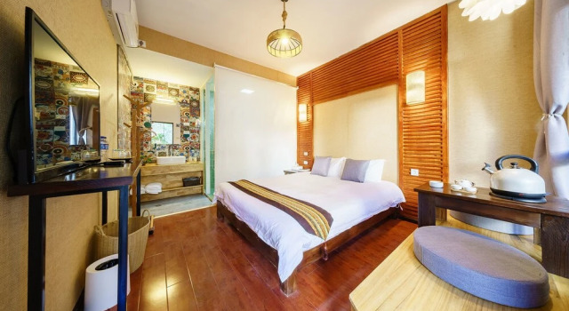 Номер Comfort Floral Hotel Dali Yunsheng