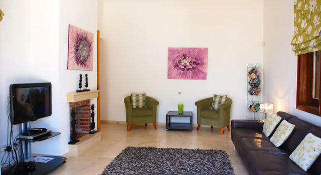 Villa 252 - Galata, Book Villa 3-Star Hotels in Kouklia, 3*