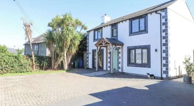 The White House, Book Feriehus Hoteller i Llanbedrog med parkering, Parkering
