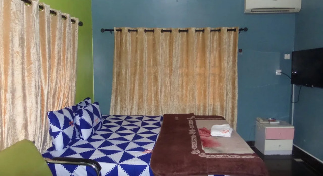 Camera Royal Maximus Suites
