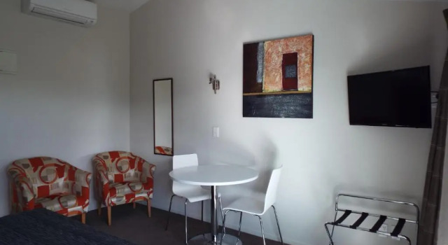 Студия с балконом Avenue Motel